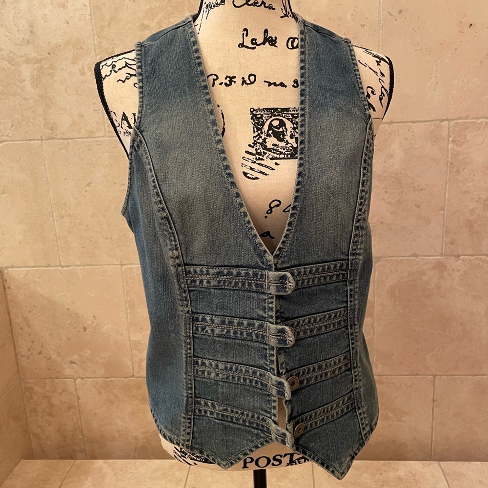 Chico's Blue Jeans Classic Style